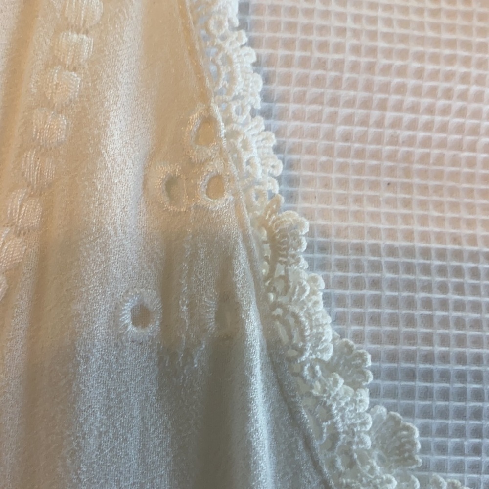 Lost and Wander off white dress size XS 100% rayon - Picture 12 of 12